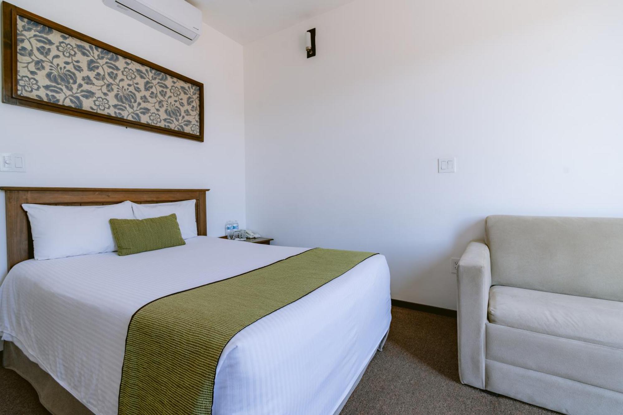 La Estacion Hotel