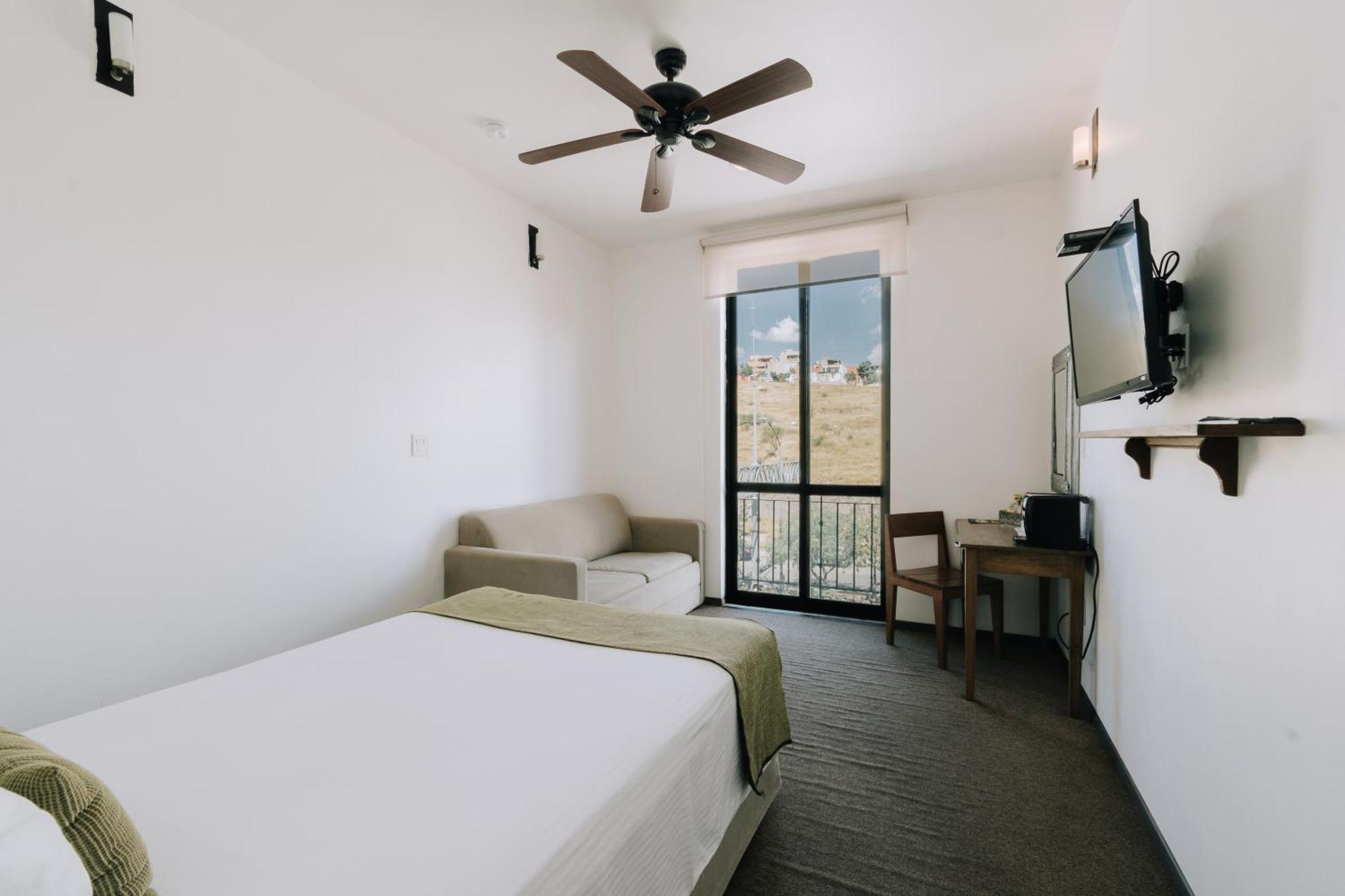 La Estacion Hotel 3*