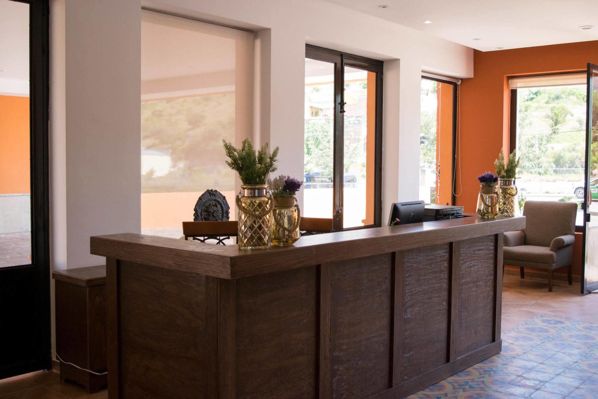 La Estacion Hotel